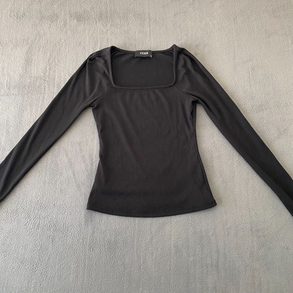 Women's Cider Long Sleeve T-Shirt Size XS
